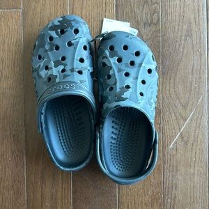 Black camo Crocs